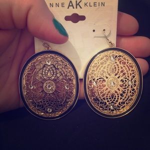 Anne Klein earrings-new